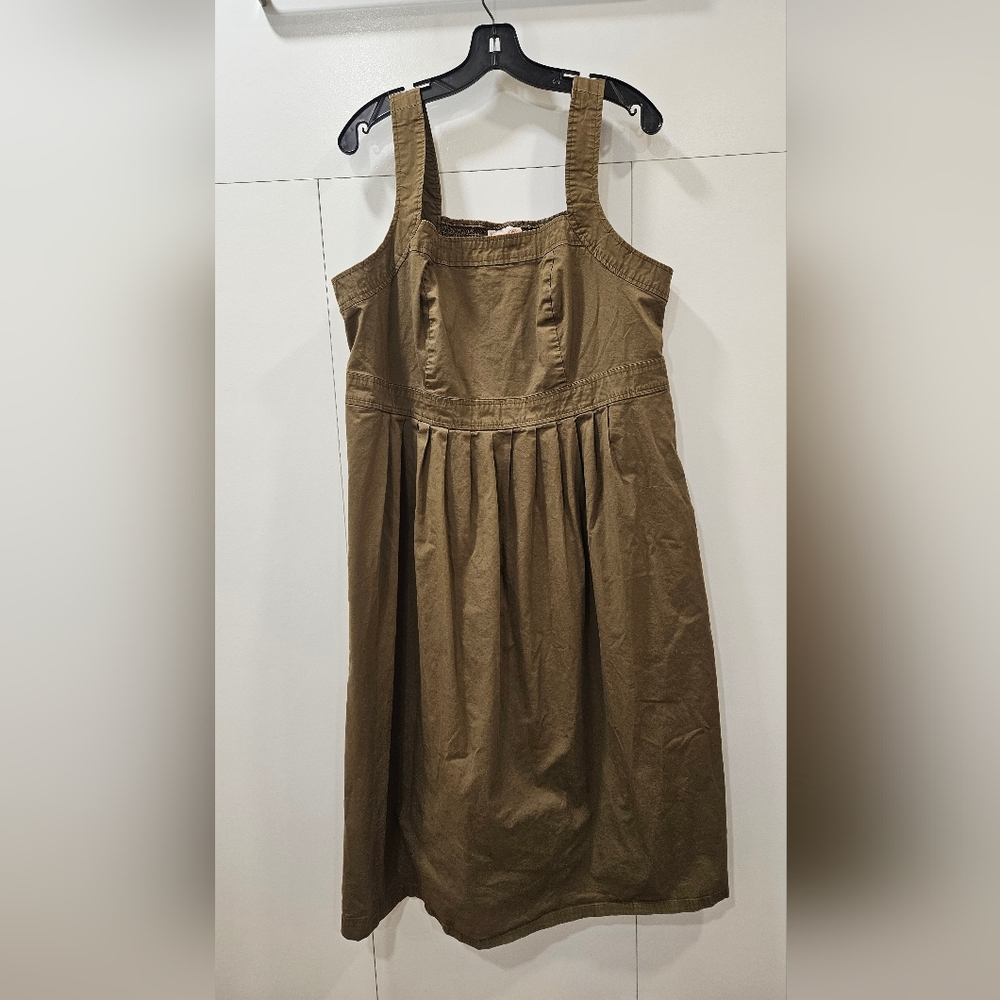 Knox Rose wide Strap sleeveless A-line dress in color olive